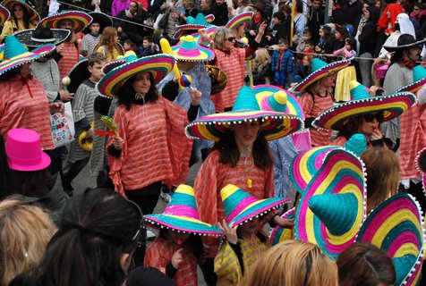 Fasching in Athen. Foto: dpa/ Alexia Angelopoulou