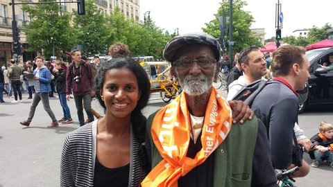 Govinda Raj, 96 Jahre und seine Enkelin Krittika Arvind, 35 Jahre. Foto: Hannes Soltau