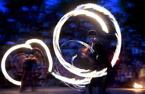 Feuershow im Mauerpark
