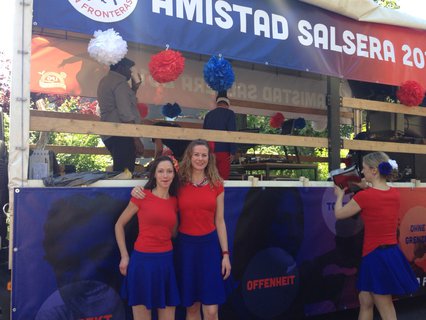 Diana Seeger und eine Mittänzerin von Amistad Salsera 2018