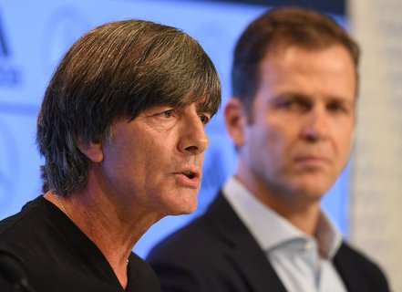 Viel zu sagen: Löw und Bierhoff in München
