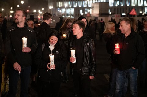Teilnehmer der vom rechtsextremen Bündnis