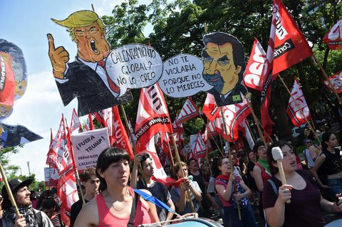 Donald Trump ist auch in Buenos Aires ein (un)beliebtes Protestmotiv