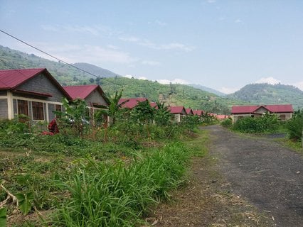 Reihenhäuer mitten im Nirgendwo.
