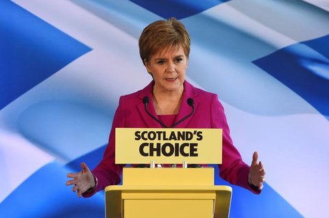 Nicola Sturgeon, Chefin der Scottish National Party (SNP) und Erste Ministerin Schottland, spricht am heutigen Freitag in Edinburgh.