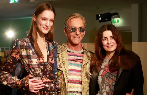 Joop mit Model und Van-Laack-Designerin Christiane Roth