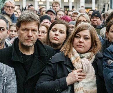 Grünen-Chef Habeck bei einer Gedenkveranstaltung für die Opfer von Hanau in Hamburg.