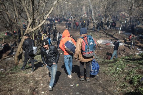 Warten an der türkischen Seite der Grenze.