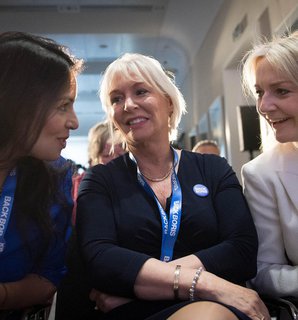 Nadine  Dorries hatte mit vielen Abgeordneten Kontakt
