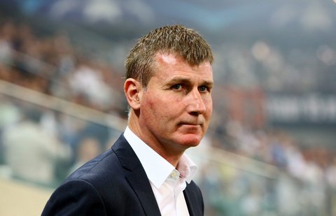 Krisengewinnler. Stephen Kenny.