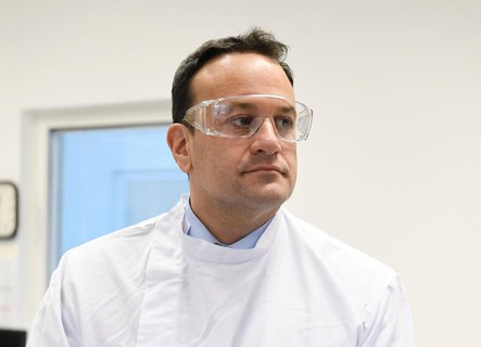 Leo Varadkar hat sich wieder als Arzt registrieren lassen.