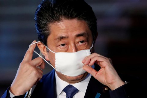 Japans Ministerpräsident Abe bermüht sich um die Erhöhung der Coronavirus-Testkapazitäten.