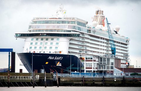 Das Schiff liegt in Cuxhaven.