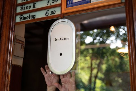 Geschlossene Läden gleich weniger Arbeit.