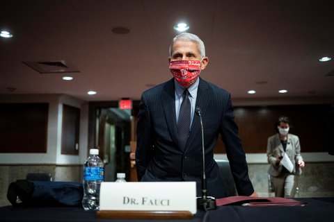 Sieht die stark ansteigenden Corona-Fälle in den USA kritisch: Immunologe Fauci