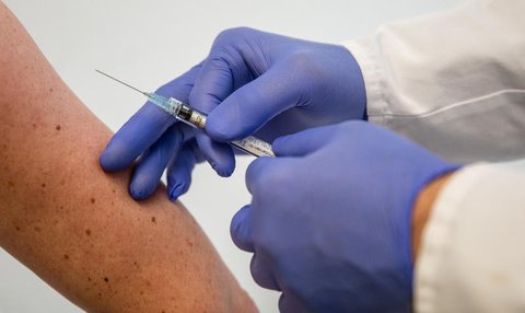 4000 Freiwillige haben sich zur Teilnahme an einer Impfstudie gemeldet.