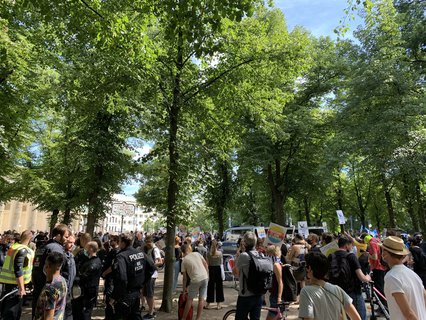 Die Gegendemo im Tiergarten 