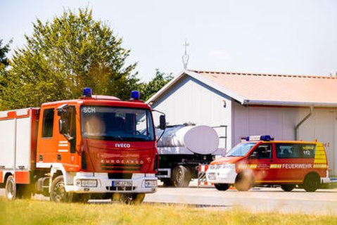 Ein Tankanhänger des Technischen Hilfswerks in Lauenau
