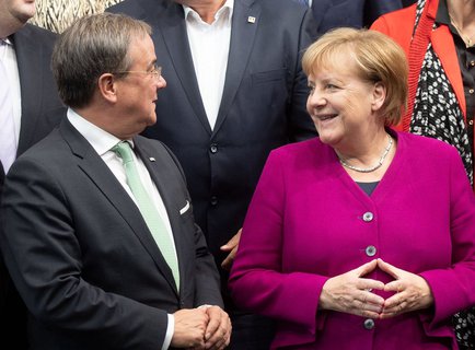 Armin Laschet und Angela Merkel