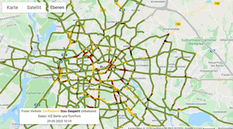 Auf der Stadtautobahn A100 haben sich die Staus wieder abgebaut.