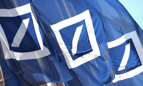 Nach fünf Verlustjahren in
 Folge schließt die  Deutsche Bank wieder ein Gesamtjahr mit schwarzen Zahlen ab. 