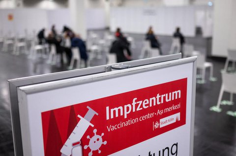 Die Impfzentren nehmen nach und nach die Arbeit auf.