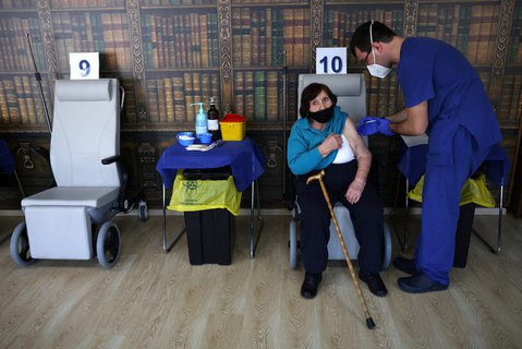 In Bulgarien wird vor allem mit dem Impfstoff Astrazeneca geimpft. Jetzt sollen Lockerungen folgen.