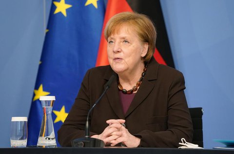 Bundeskanzlerin Angela Merkel (CDU) hat für den kommenden Monat die Einführung eines Systems umfassender Schnelltests angekündigt.
