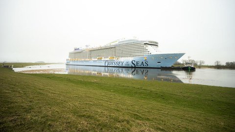 Die „Odyssey of the Seas“auf dem Weg nach Bremerhaven.
