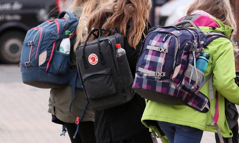 In Hamburg werden die Schulen geöffnet bleiben, heißt es aus dem Senat.