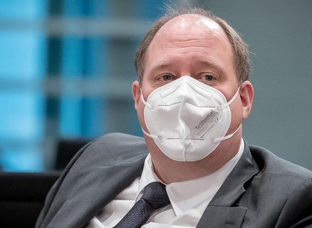 Kanzleramtsminister Helge Braun fordert die Deutschen auf, über Ostern besonders vorsichtig zu sein.