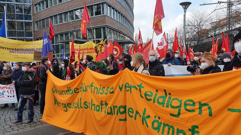 Sozialistische Demo am Hackeschen Markt