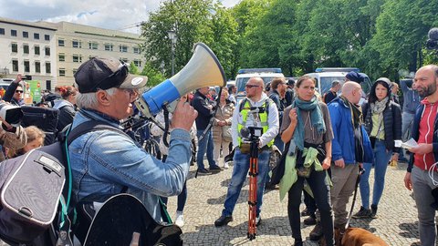 Kundgebung am Tiergarten