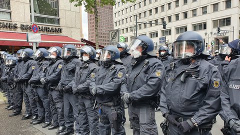Polizei an der Ebertstraße 
