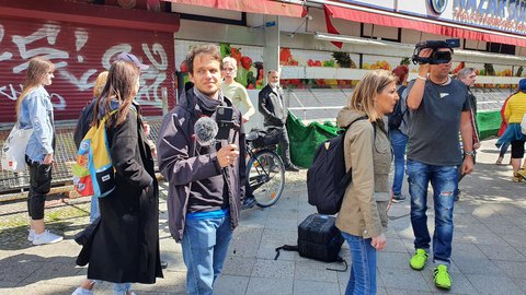 Querdenker am Rande der Mietendemo