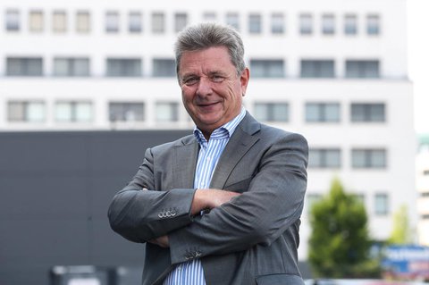 Oberbürgermeister von Magdeburg: Lutz Trümper.