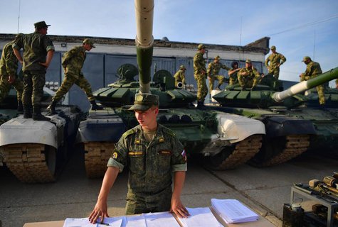 Russische Panzer während einer Übung in Moskau (Symbolbild).
