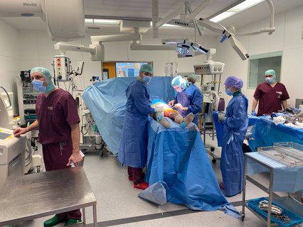 Oberschenkel-Operation