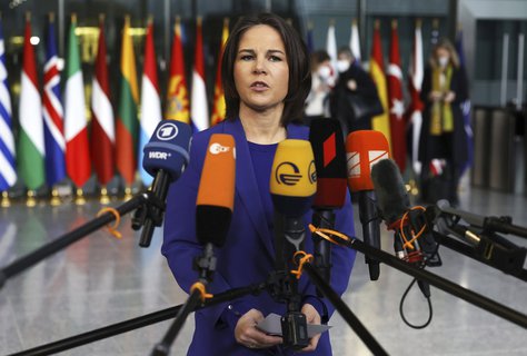 Annalena
Baerbock (Bündnis 90/Die Grünen), Bundesaußenministerin, spricht mit den Medien.