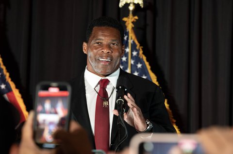 Ebenso wenig sein Herausforderer, der Republikaner Herschel Walker.