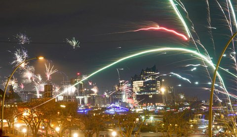Feuerwerk am Himmel in Hamburg.
