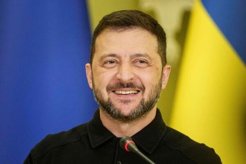Wolodymyr Selenskyj, Präsident der Ukraine, spricht während einer gemeinsamen Pressekonferenz mit der Präsidentin des Europäischen Parlaments Metsola (Symbolbild).