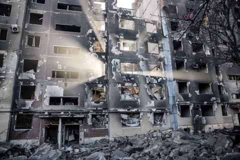 Ein zerstörtes Wohnhaus in der Frontstadt Kostjantyniwka