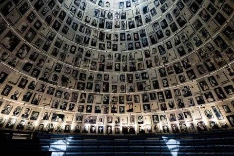 Die Halle der Namen in Yad Vashem ist der Aufbewahrungsort der Namen von Opfern des Holocaust.