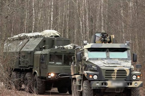 Ein russisches Oreschnik-Raketensystem während eines Trainings in Belarus.
