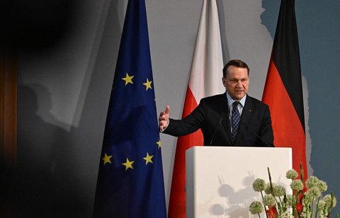 Radoslaw Sikorski spricht am 17. Juni auf einer Veranstaltung in Berlin.